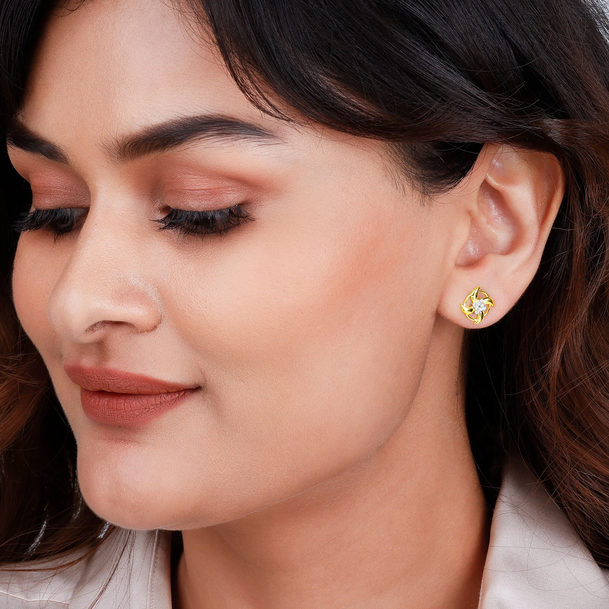 Gold Gentle Breeze Diamond Earrings - Image 3