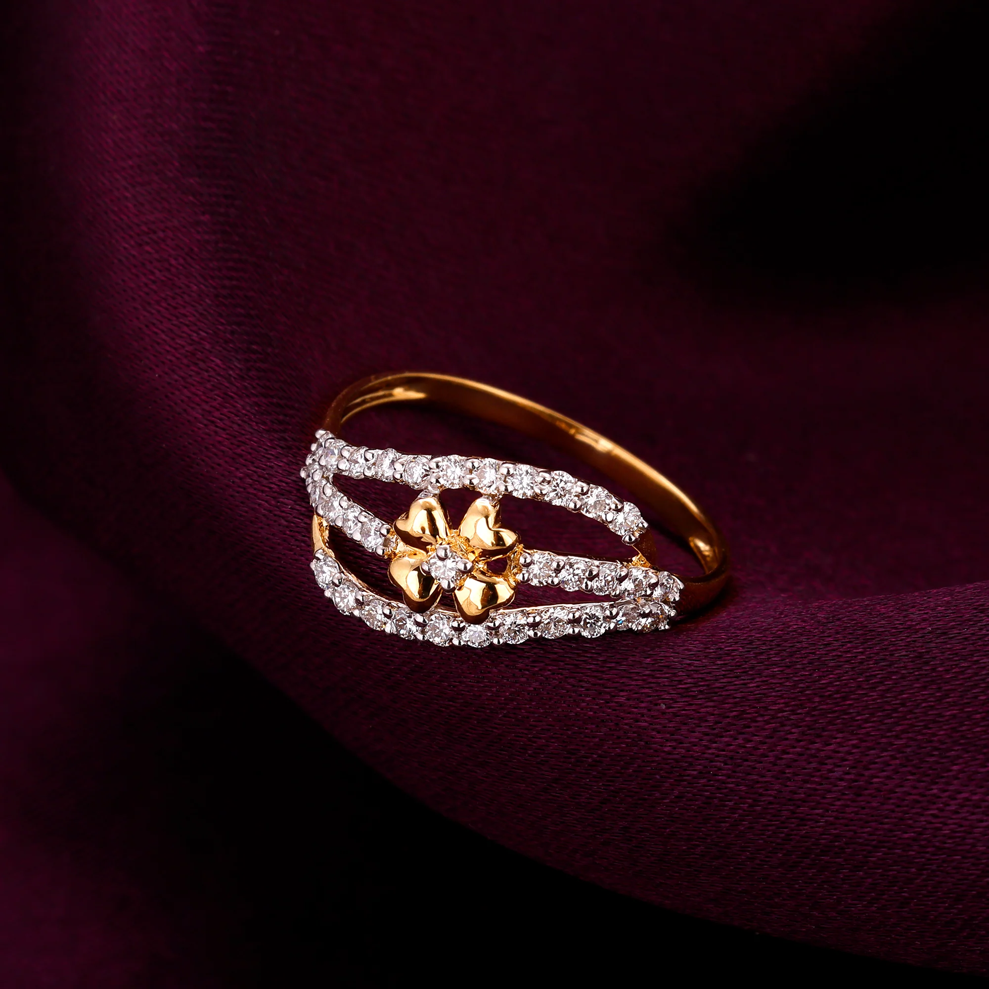 Gold Floral Centre Diamond Ring - Image 2