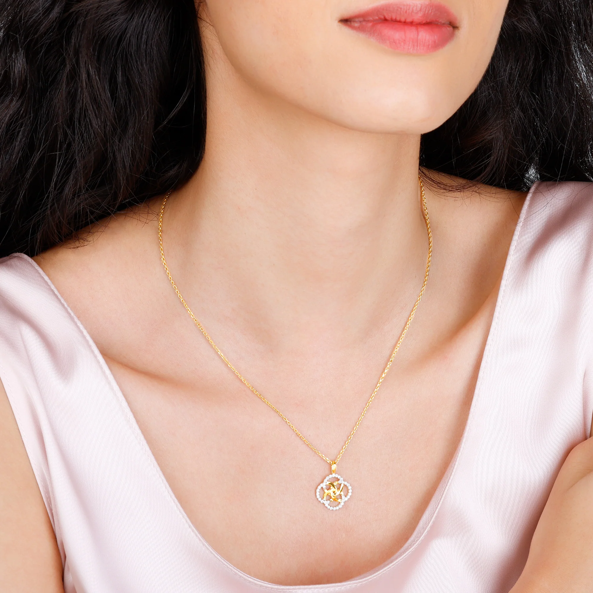 Gold Interlinked Circles Diamond Pendant - Image 3