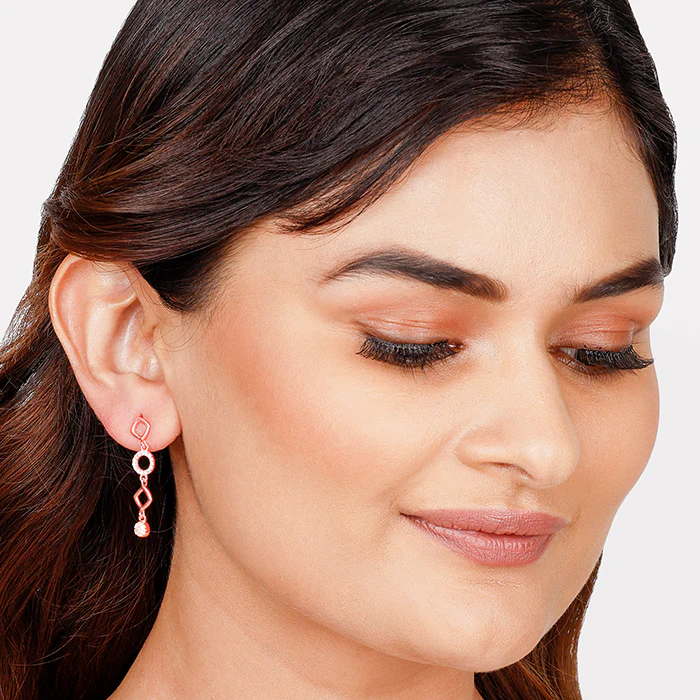 Anushka Sharma Rose Gold Queen Of Dreams Earrings - Image 4