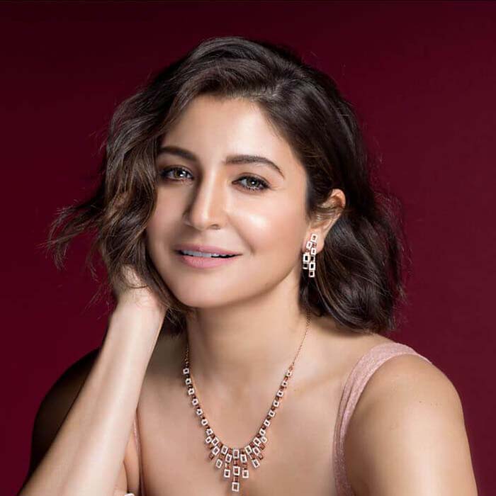 Anushka's Rose Gold Grace Necklace - Image 3
