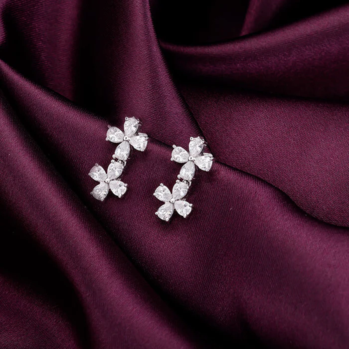 Silver Bedstraw Flower Earrings - Image 2