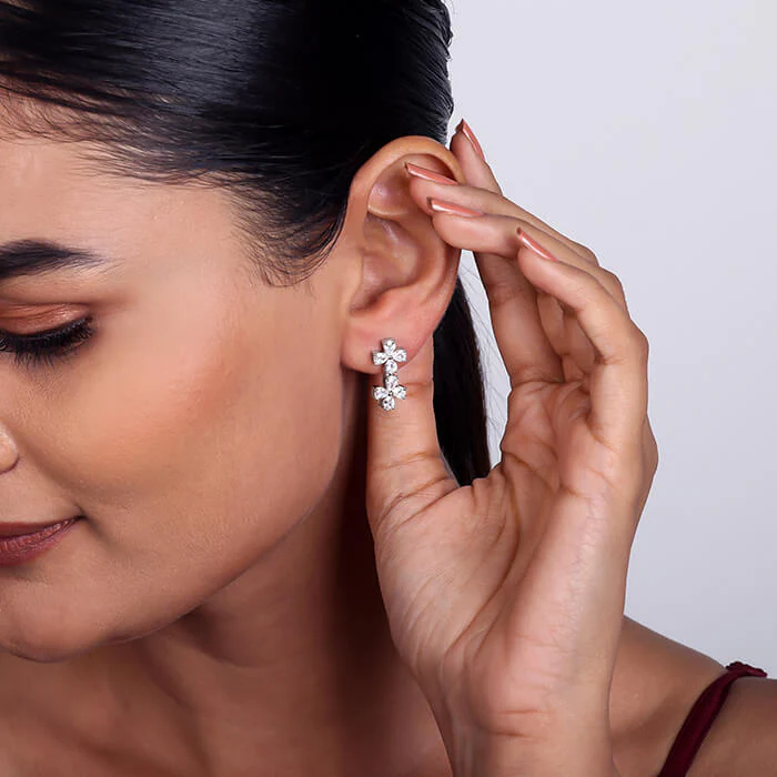 Silver Bedstraw Flower Earrings - Image 3