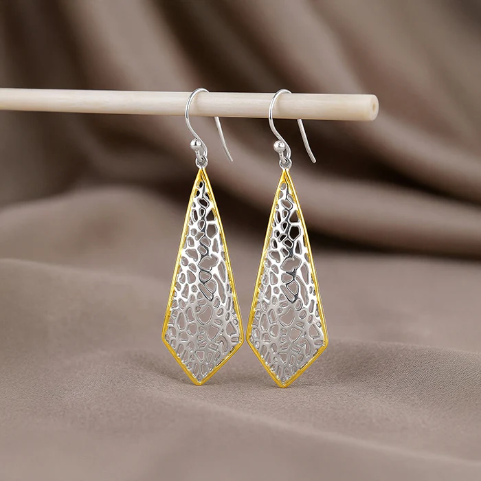 Dual Tone Kite Filigree Silver Earrings - Image 2