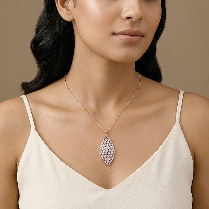 Dual Tone Verdant Glow Silver Pendant With Link Chain - Image 3
