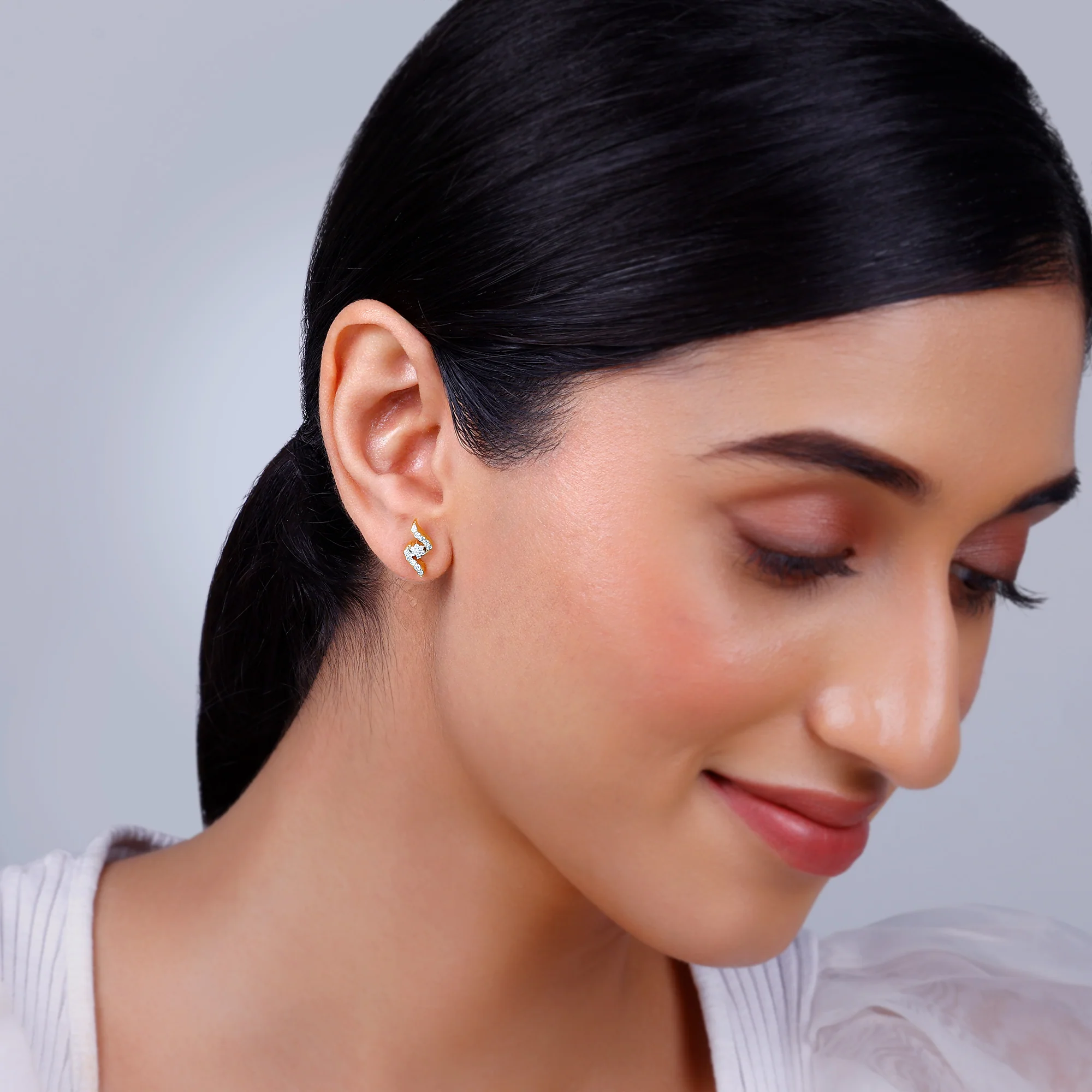 Gold Wavy Chakra Diamond Earrings - Image 2
