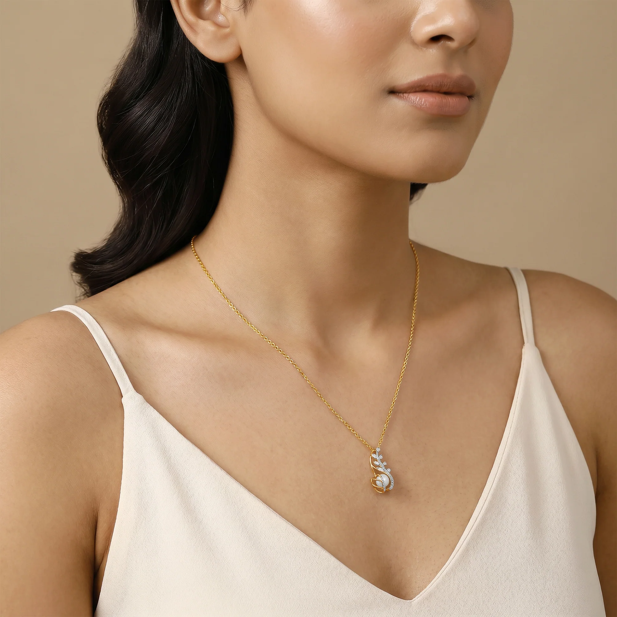 Gold Arohi Lab Grown Diamond Pendant - Image 3