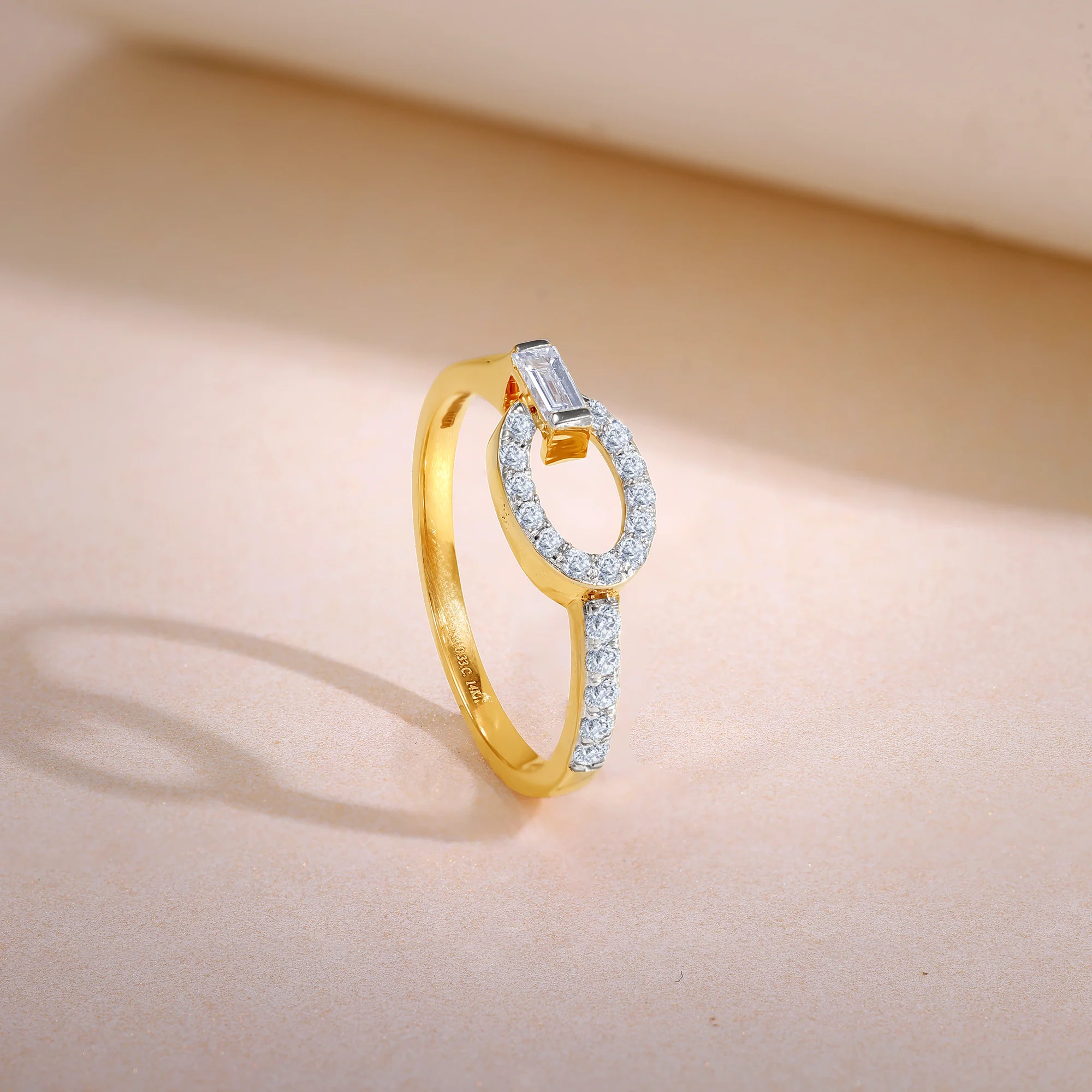 Gold Glamourous Cirque Lab Grown Diamond Ring - Image 2