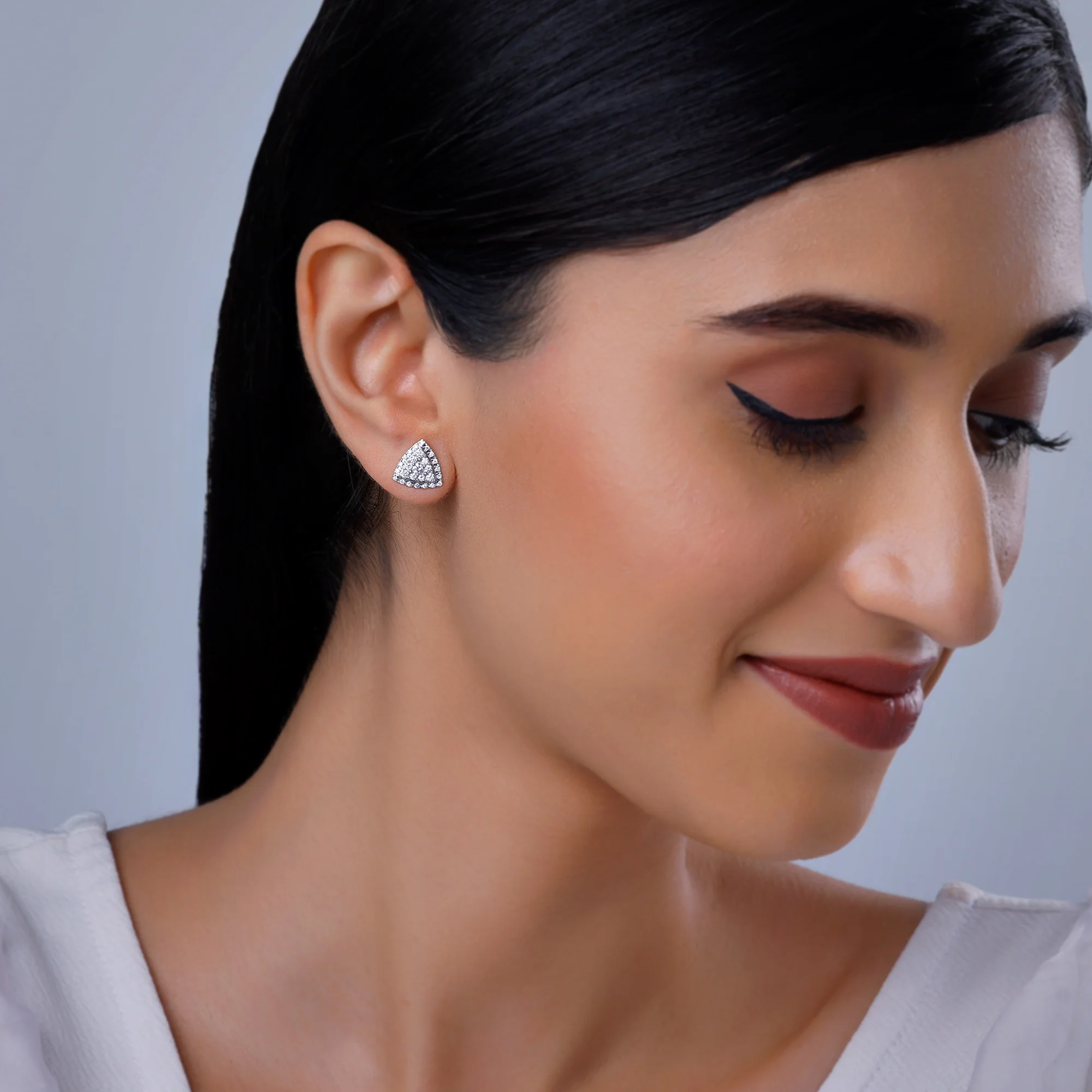 Gold Glitter Punch Diamond Earrings - Image 3