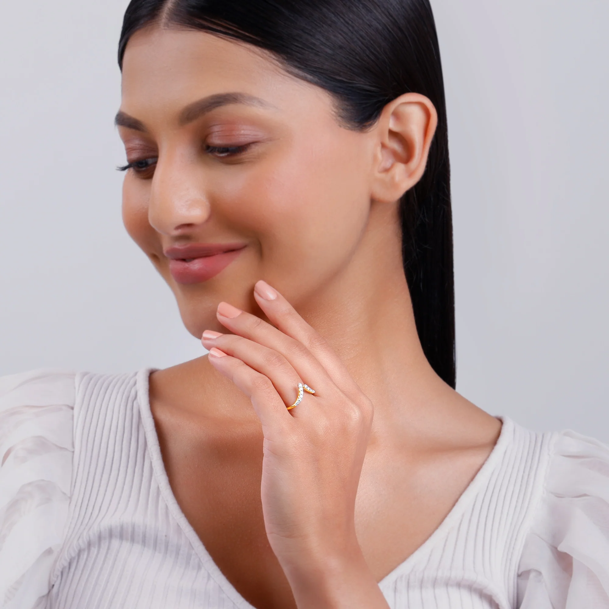 Gold Lunara Lab Grown Diamond Vanki Ring - Image 3