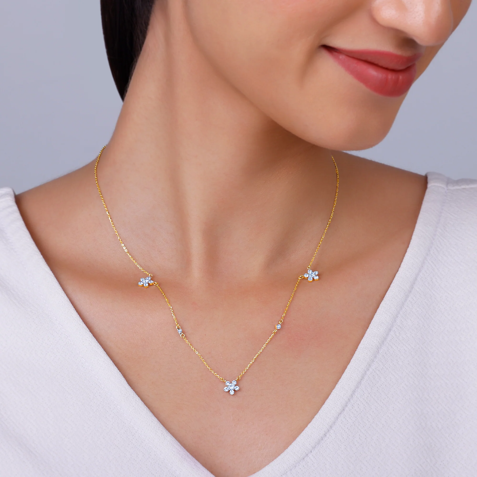 Gold Novae Diamond Necklace - Image 4