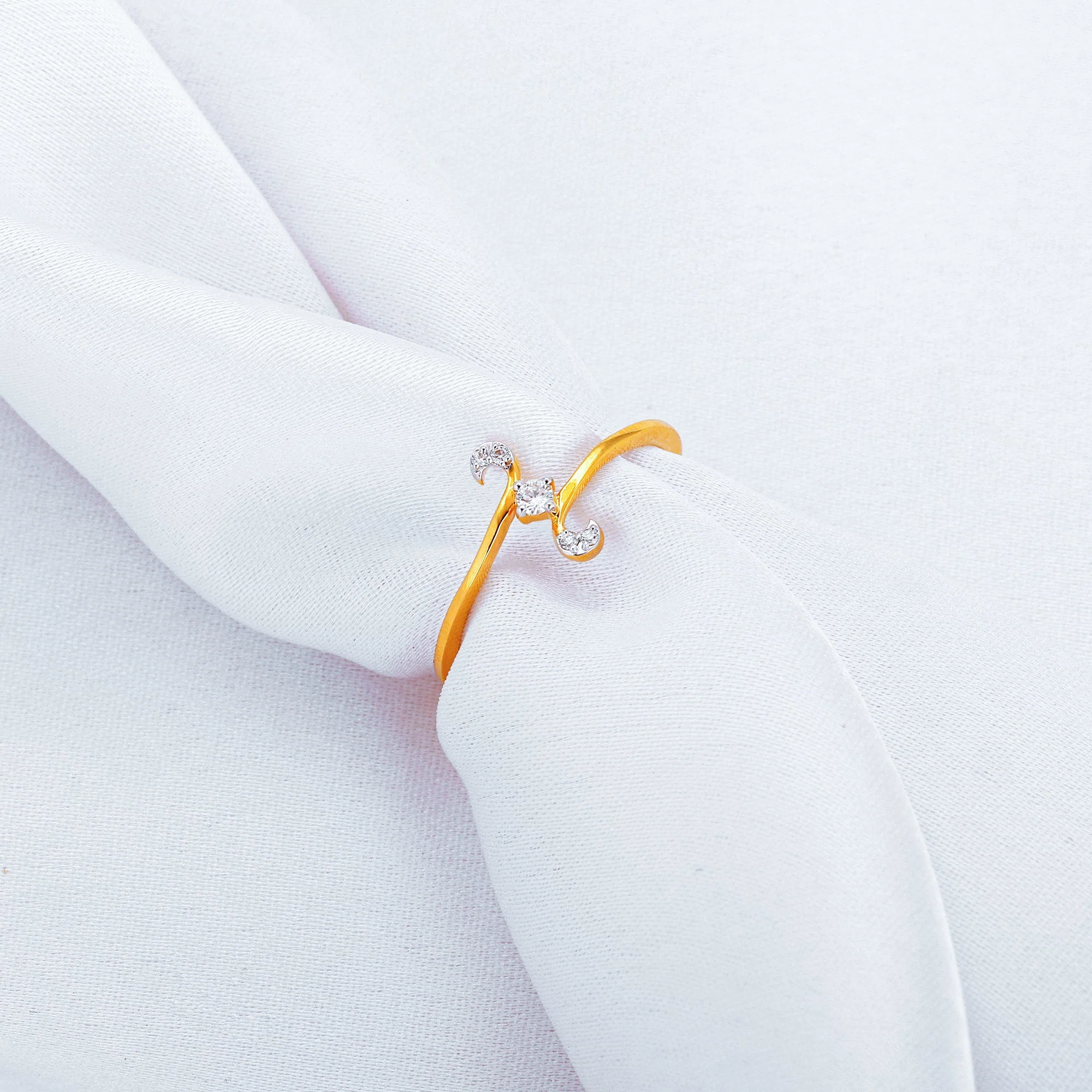 Gold Sleek Diamond Ring - Image 2