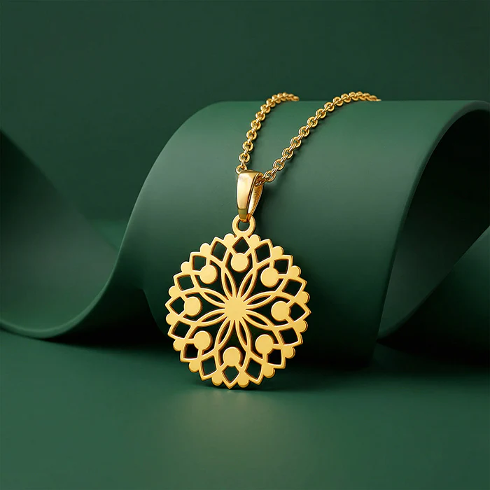 Golden Aura Tangle Pendant With Link Chain - Image 2