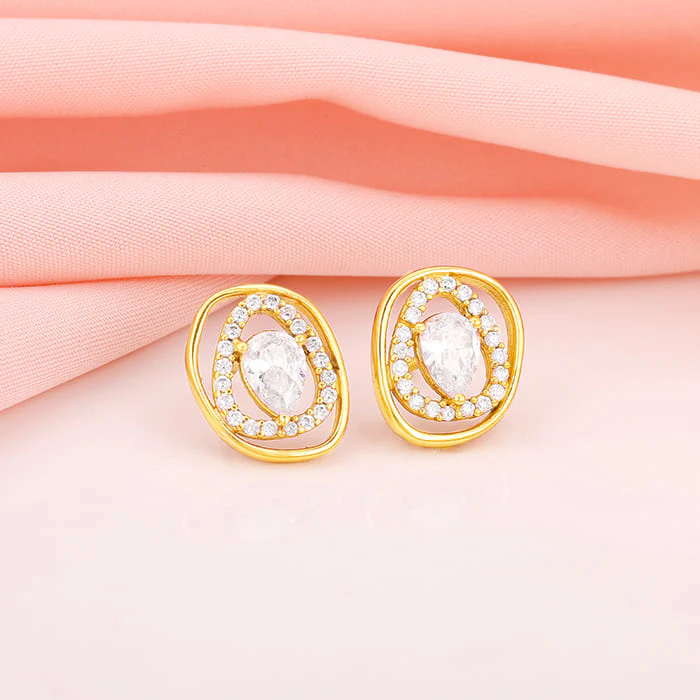 Golden Glittering Earrings - Image 2