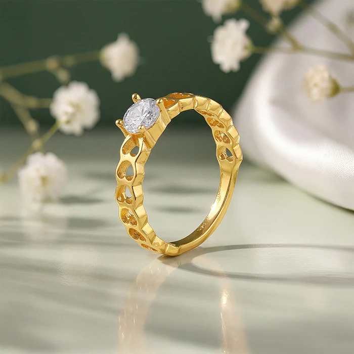 Golden Heart Cut-Out Ring - Image 2
