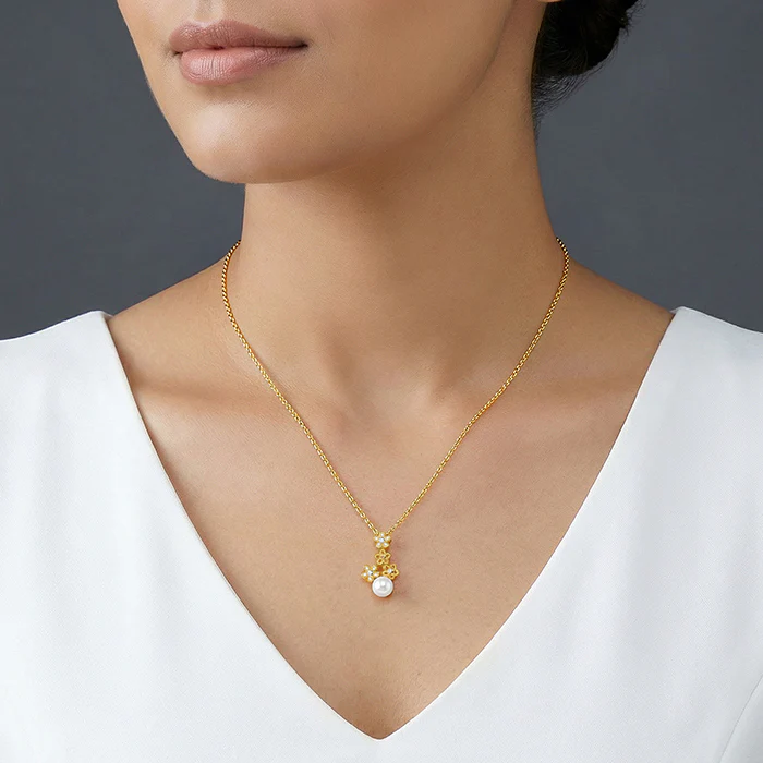 Golden Julia Pearl Pendant With Link Chain - Image 3