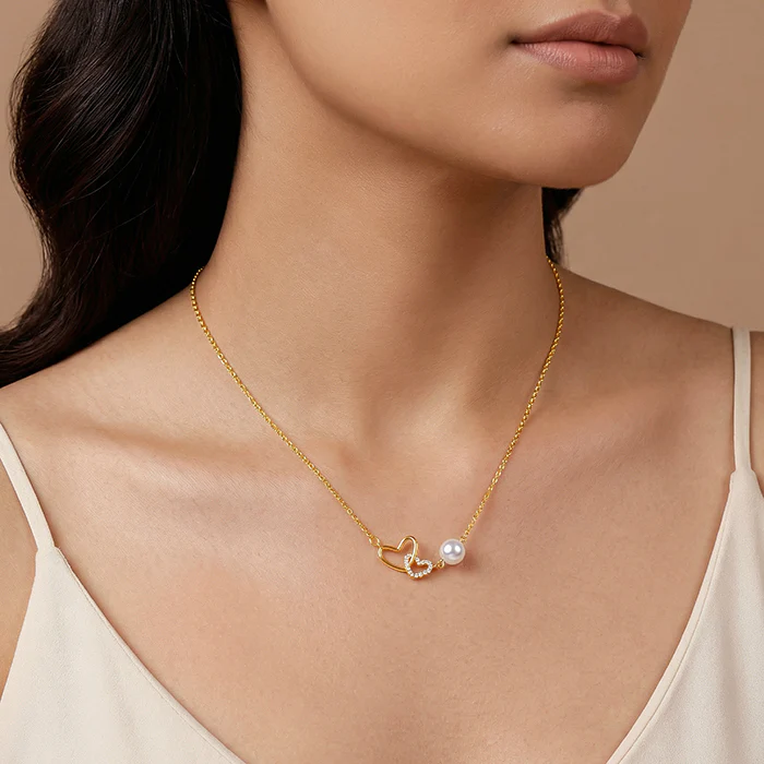 Golden Neve Pearl Necklace - Image 3