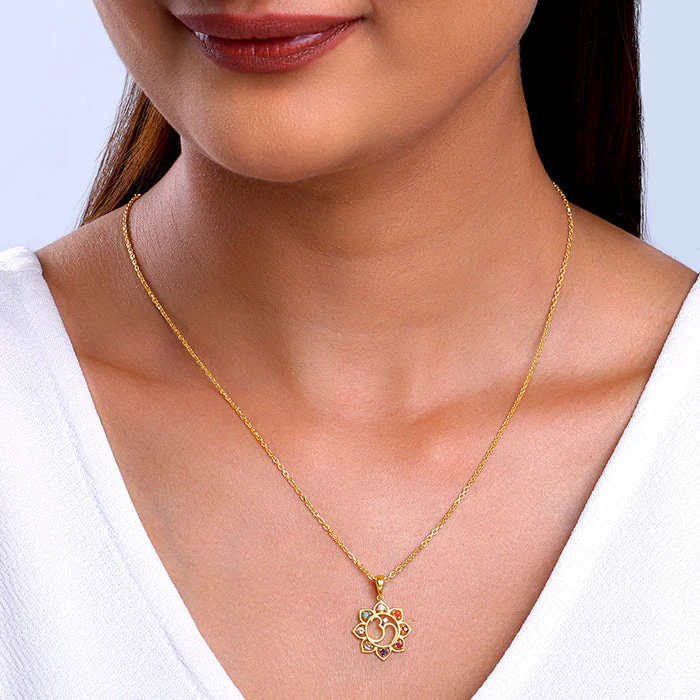 Golden Sunbeam Pendant with Link Chain - Image 3