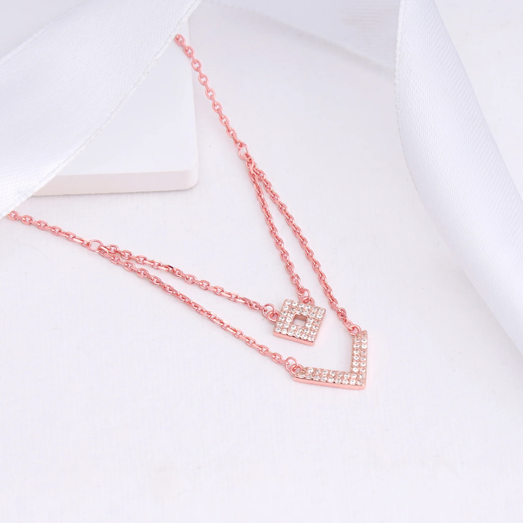 Rose Gold Trendy Layered Necklace - Image 2