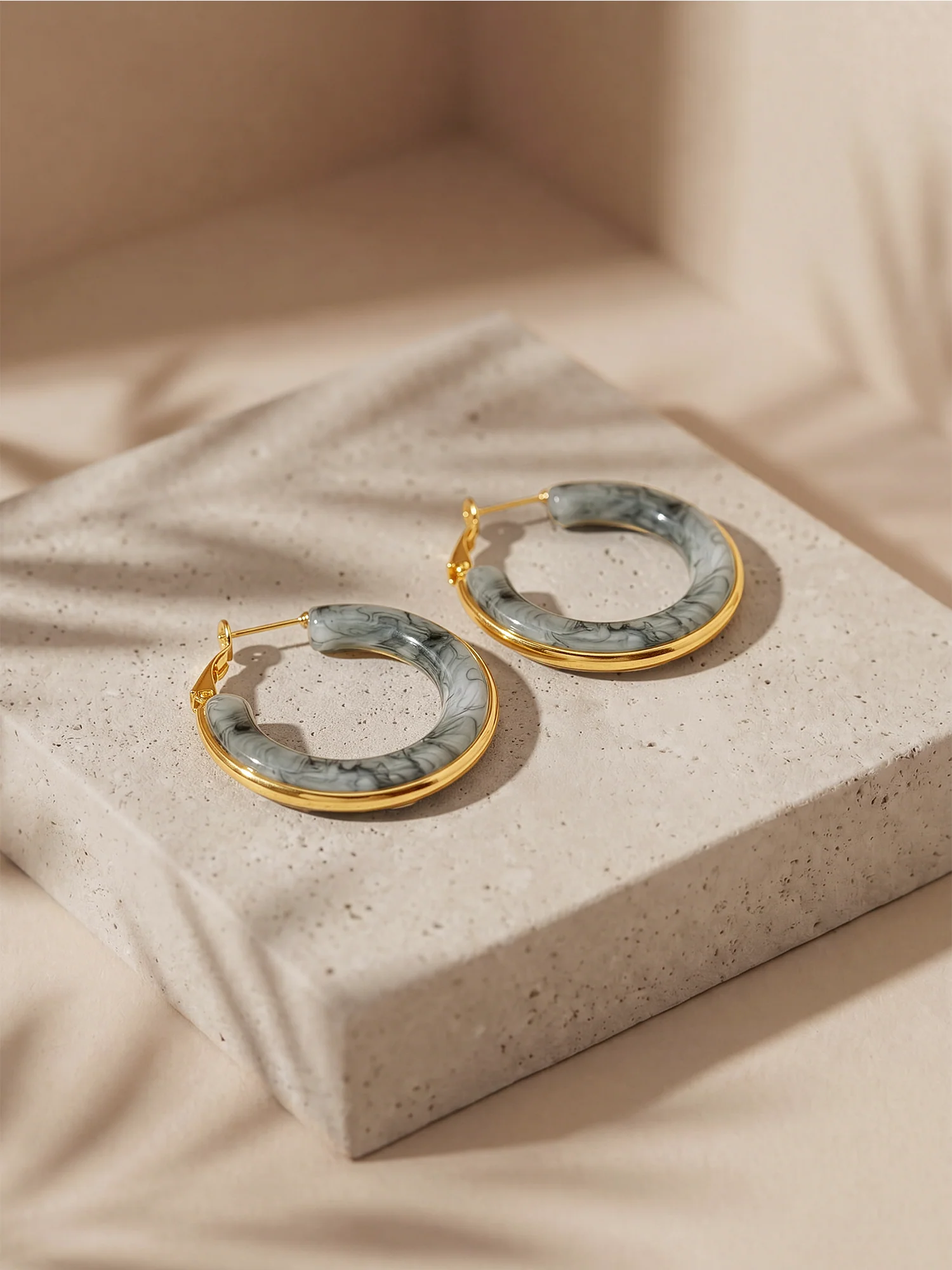 Marble Edge Dual Tone Hoop Earrings - Image 2