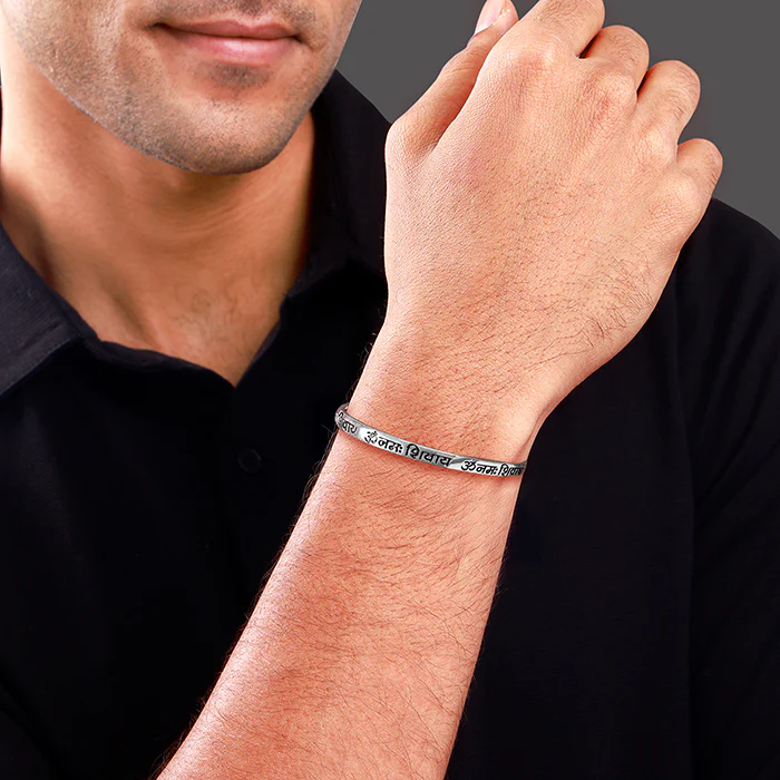 Oxidised Silver Harvik Kada For Him - Image 3