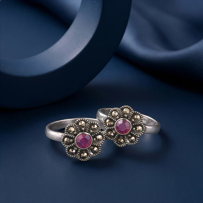 Oxidised Silver Roopali Toe Rings - Image 2