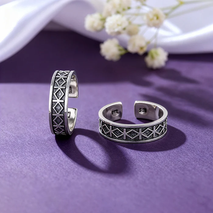 Oxidised Silver Tanya Toe Rings - Image 2