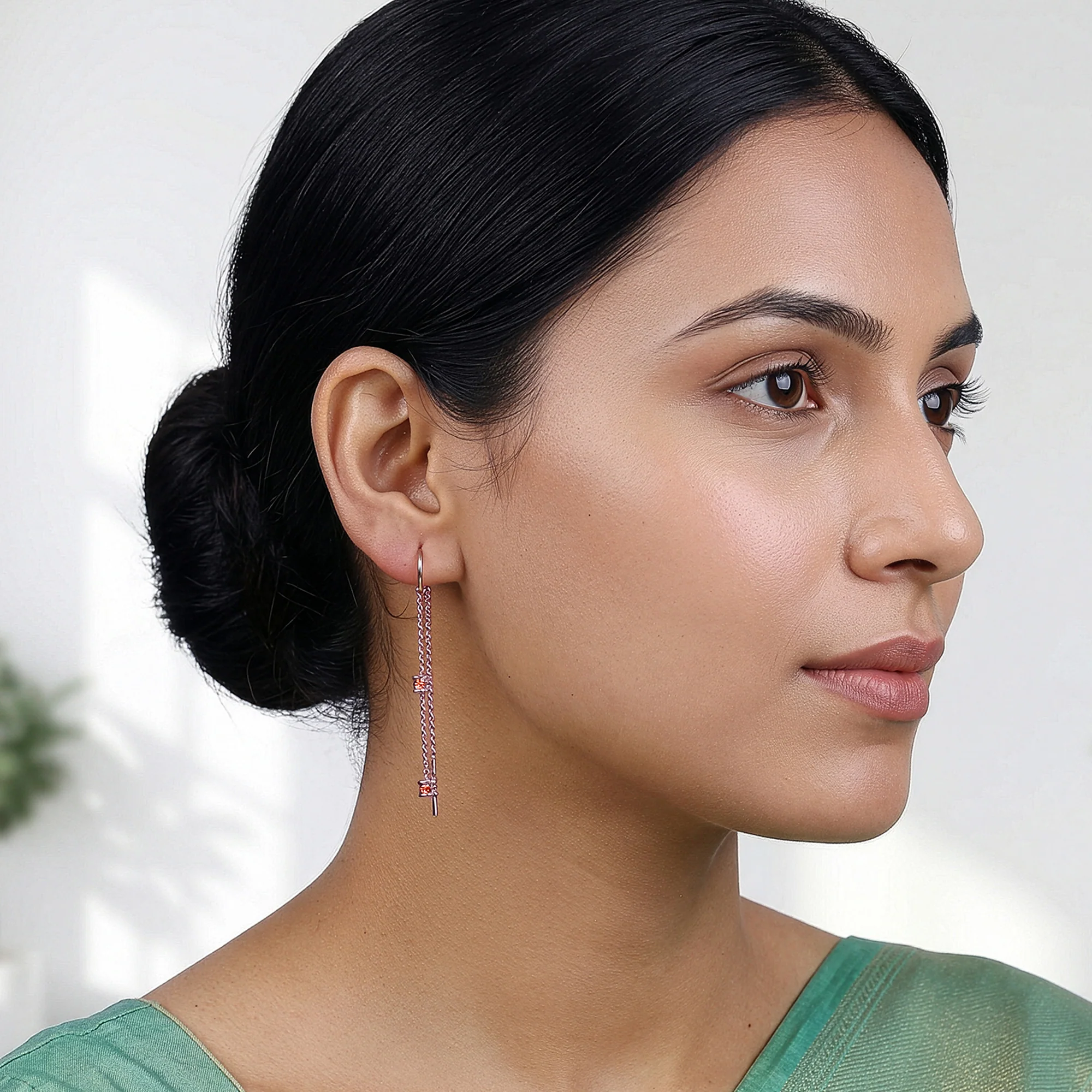 Rose Gold Arinniti Sui Dhaga Earrings - Image 3