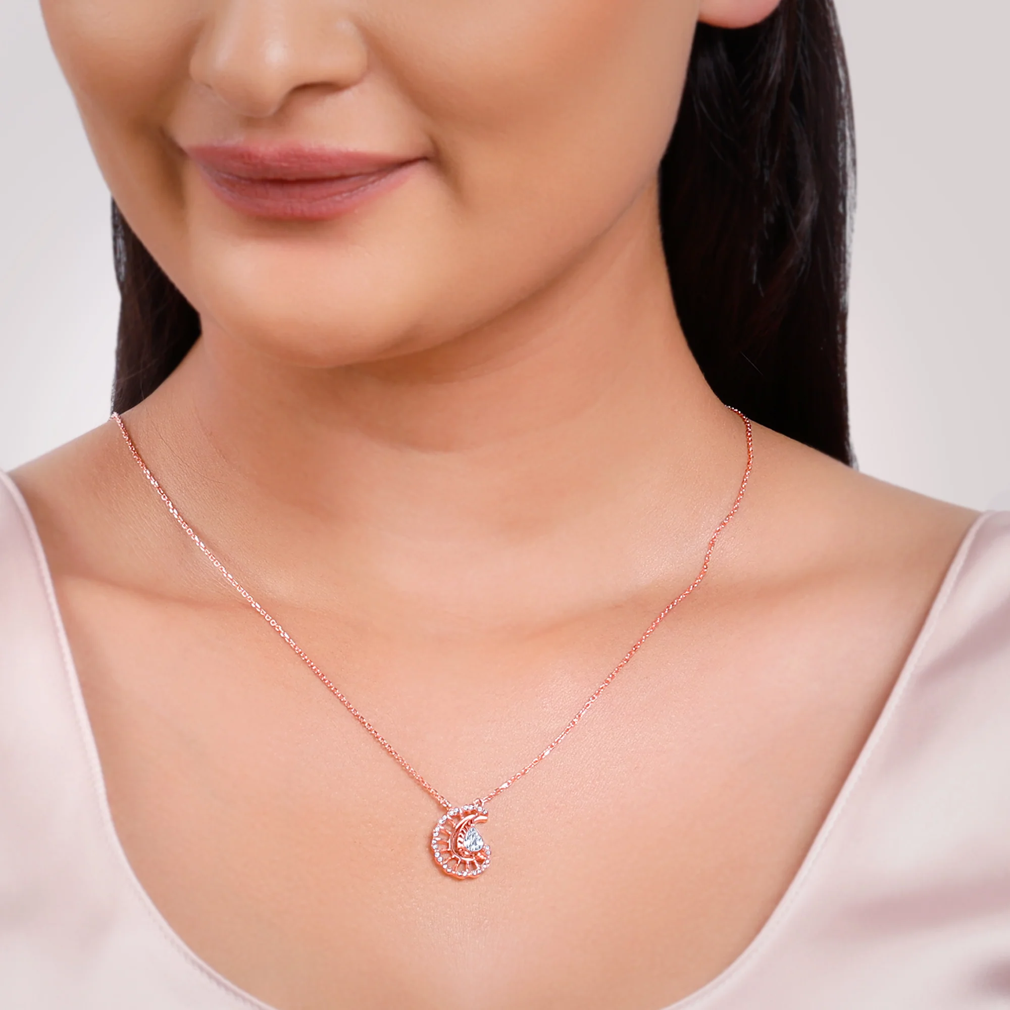 Rose Gold Classy Paisley Pendant With Link Chain - Image 3