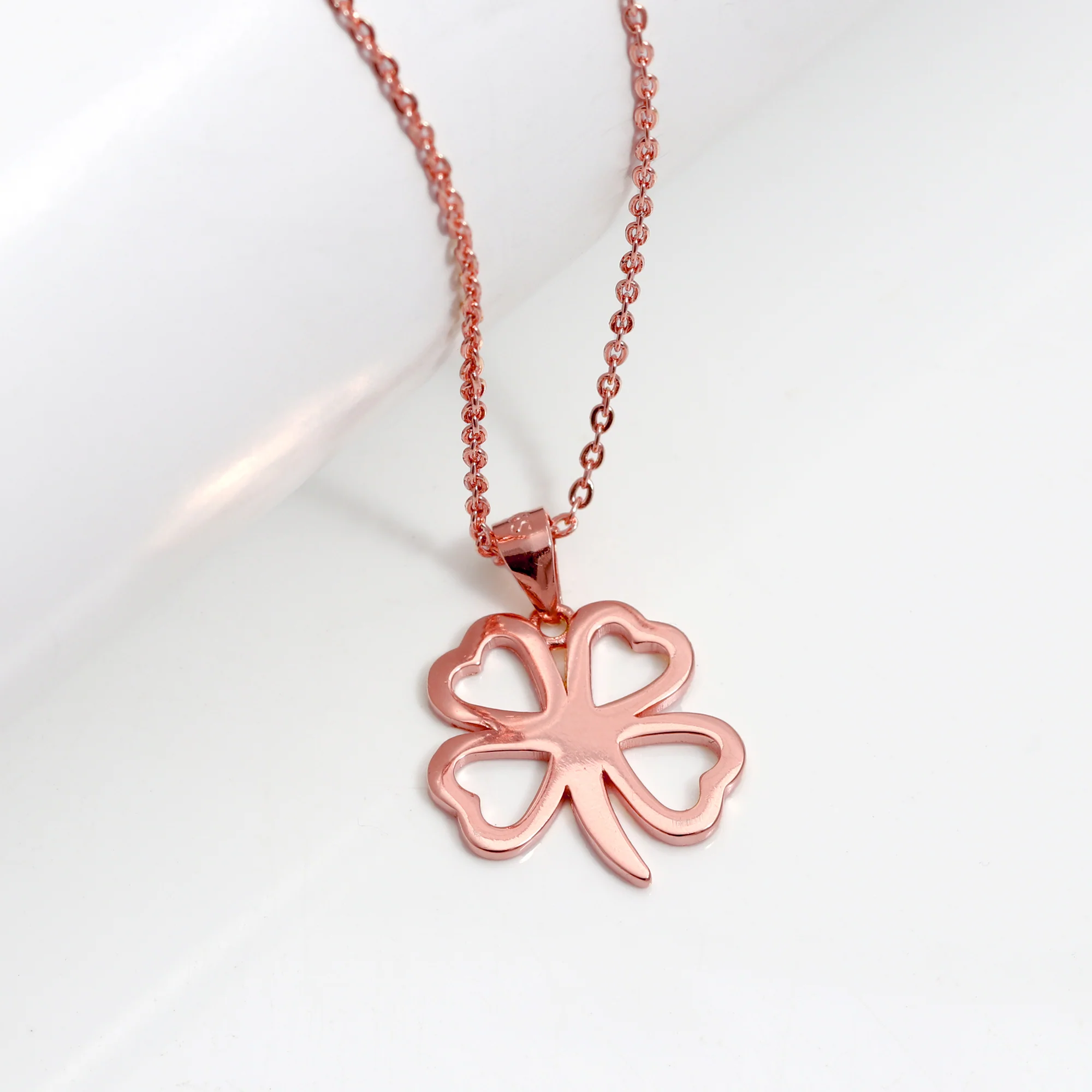 Rose Gold Clover Pendant with Link Chain - Image 3
