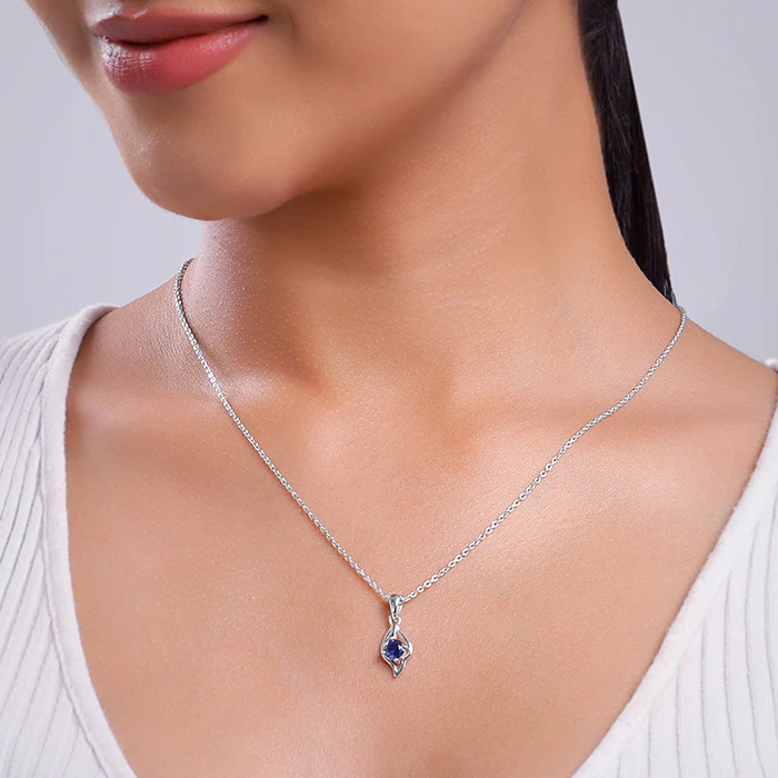 Silver Azure Leaf Pendant With Link Chain - Image 3