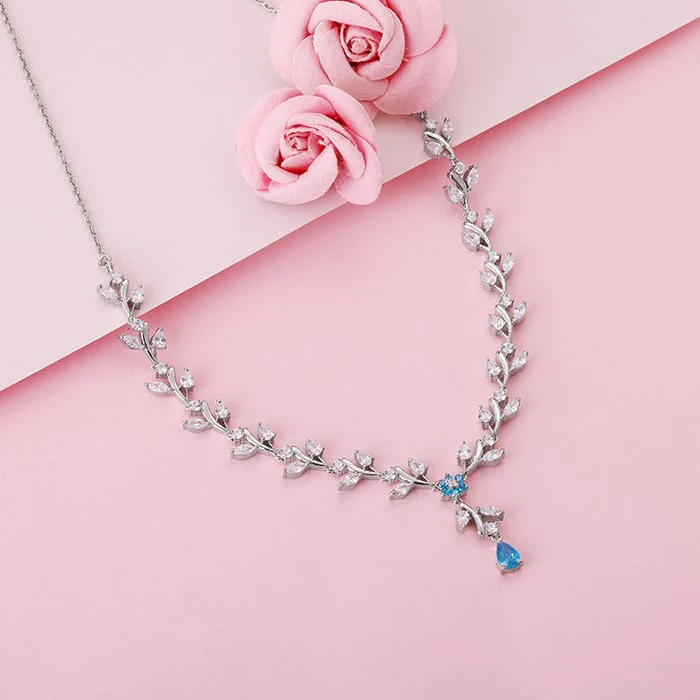Silver Blue Daisy Necklace - Image 2