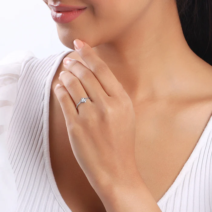 Silver Clover Ring - Image 3