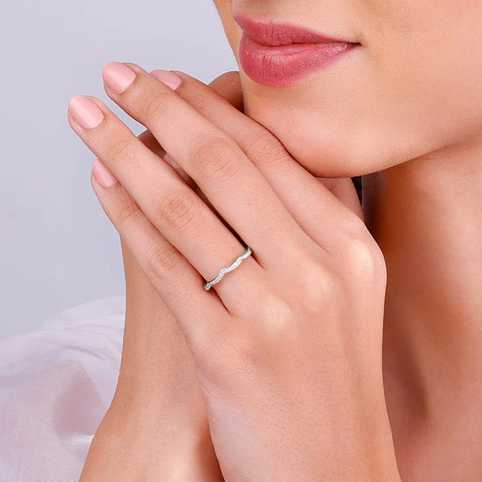 Silver Curvy Wave Ring - Image 3