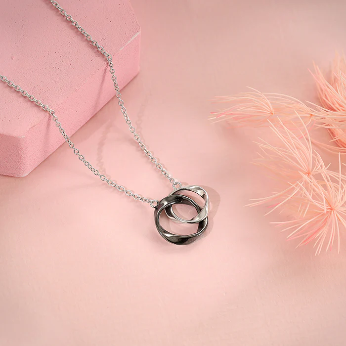 Silver Eternal Knot Pendant With Link Chain - Image 2