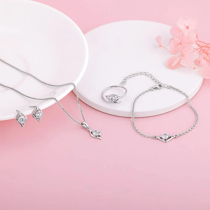 Silver Falling Dew Set of Four - Image 2