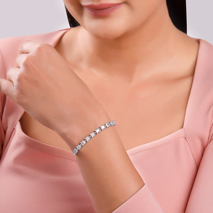 Silver Noir Glow Bracelet - Image 3