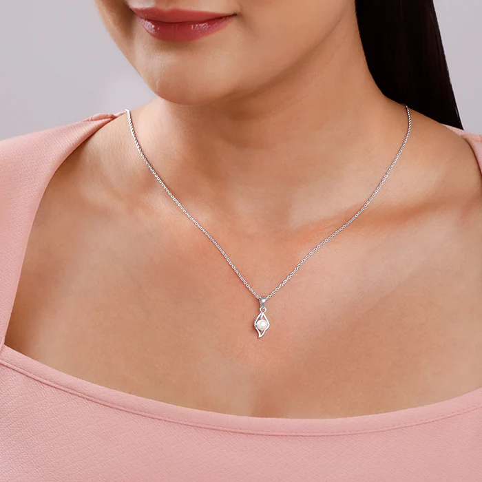 Pearl Drop Pendant - Image 3