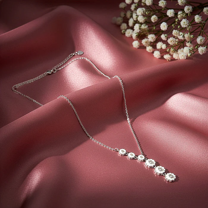 Silver Retro Lariat Necklace - Image 2