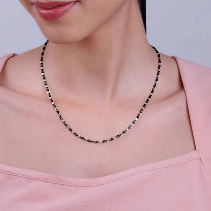 Silver Sparkling Elongated Box Chain - Image 3