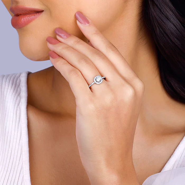 Silver Sparkly Solitaire Ring - Image 3