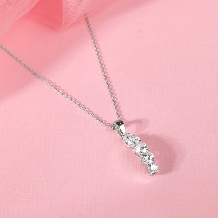 Silver Stunner Shine Pendant With Link Chain - Image 2