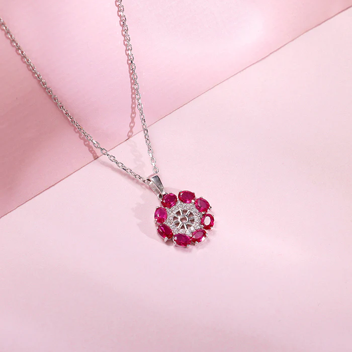 Silver Stunning Floret Pendant With Link Chain - Image 2