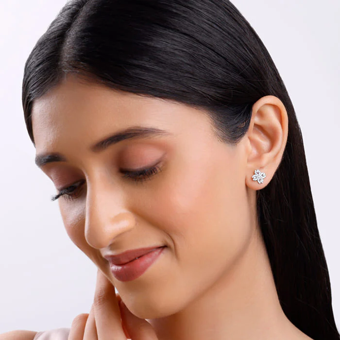 Silver Trendy Clover Earrings - Image 3