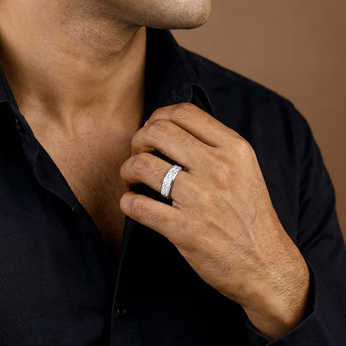 Silver Urban Band For Him (Size 17) - Image 3