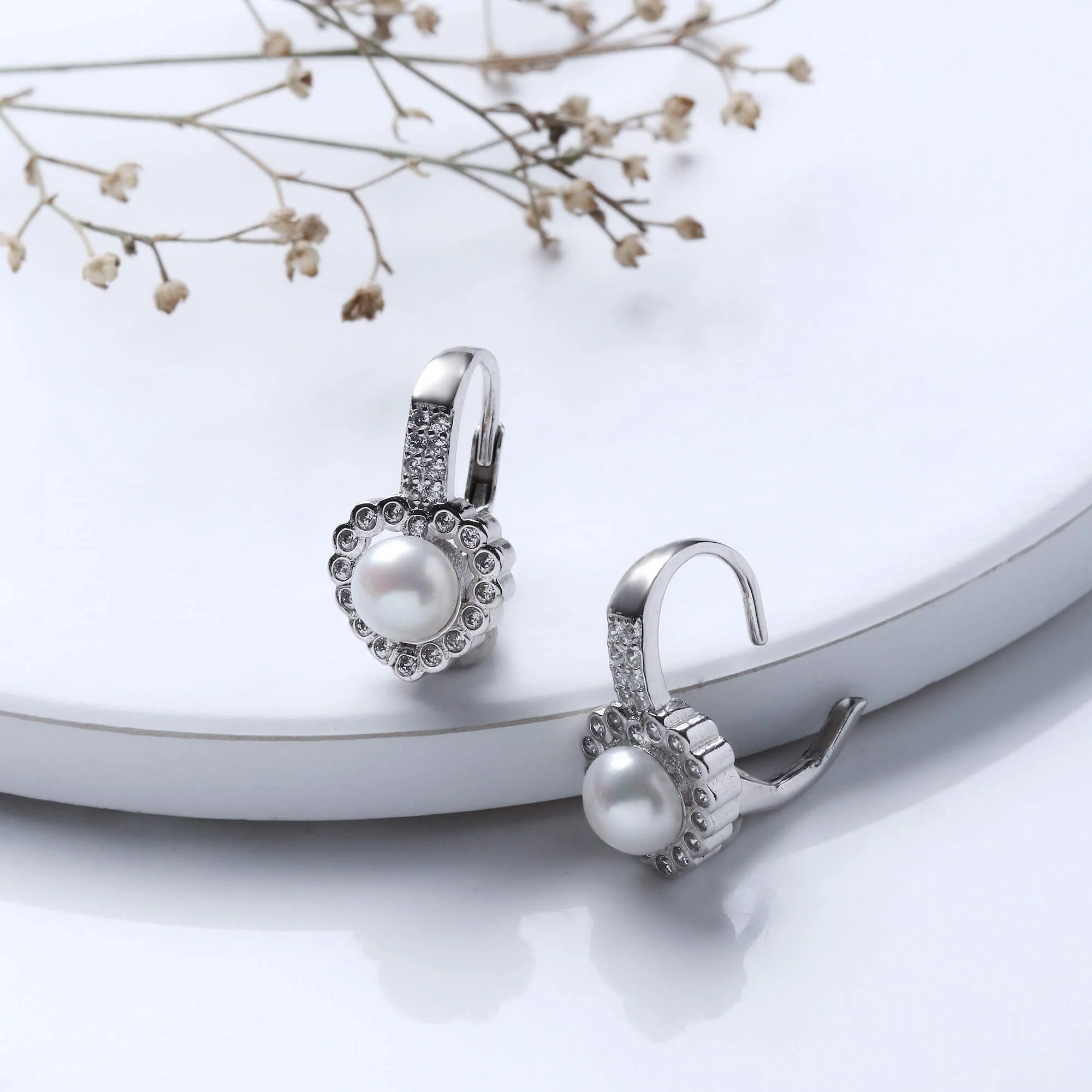 Silver Zircon Pearl Heart Earrings - Image 3