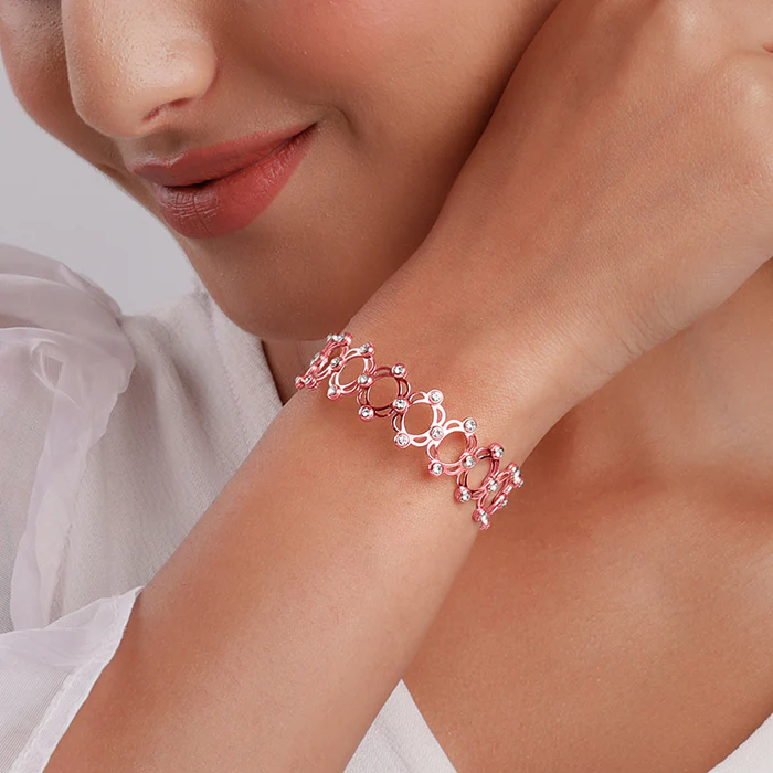 Anushka Sharma Rose Gold Supple Bracelet - Image 6